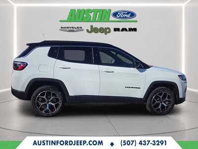 2026 Jeep Compass, $31690. Photo 6