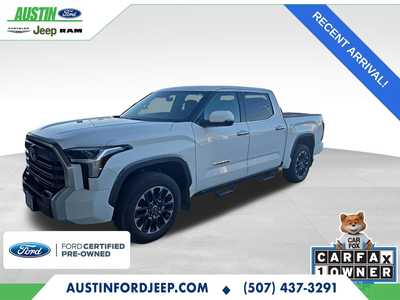 2022 Toyota Tundra Crew Cab, $45980. Photo 1