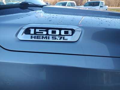 2019 RAM 1500 Crew Cab, $29990. Photo 12