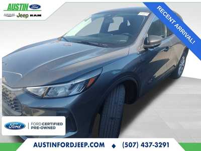 2023 Ford Escape, $24980. Photo 1