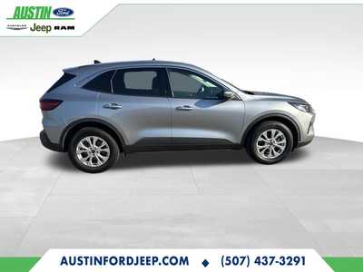 2023 Ford Escape, $24980. Photo 8