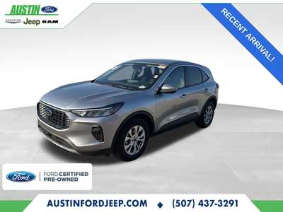 2023 Ford Escape, $24980. Photo 1