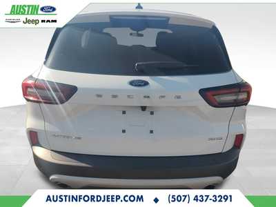 2023 Ford Escape, $25980. Photo 8
