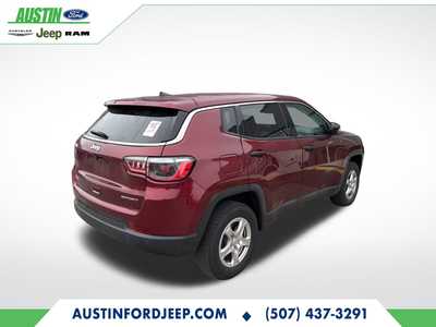 2022 Jeep Compass, $16980. Photo 5