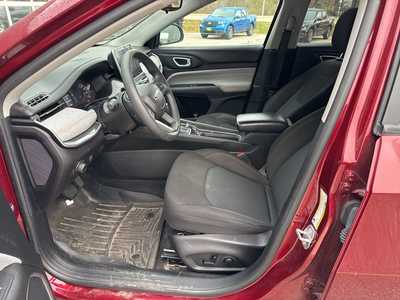 2022 Jeep Compass, $16980. Photo 9