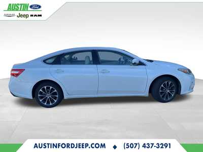 2018 Toyota Avalon, $15980. Photo 3