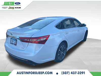 2018 Toyota Avalon, $15980. Photo 4