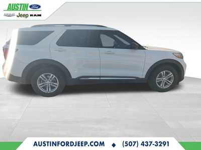 2021 Ford Explorer, $28990. Photo 4