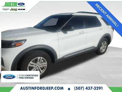 2021 Ford Explorer, $28990. Photo 1