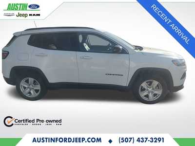 2022 Jeep Compass, $20490. Photo 1