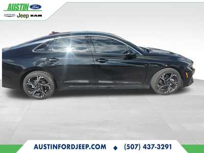 2025 Kia K5, $27690. Photo 4