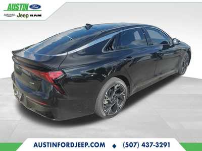 2025 Kia K5, $27690. Photo 5