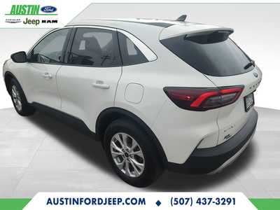 2023 Ford Escape, $23490. Photo 3