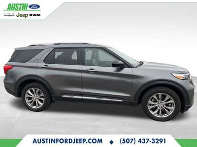 2023 Ford Explorer, $32890. Photo 3