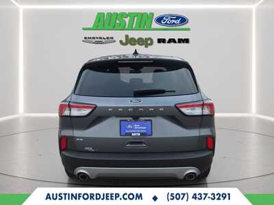 2021 Ford Escape, $14931. Photo 4