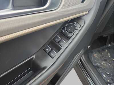 2025 Ford Explorer, $36431. Photo 10