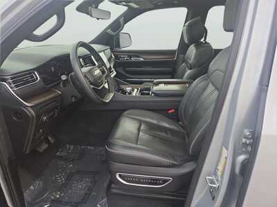 2023 Jeep Grand Wagoneer, $54331. Photo 9