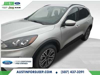 2020 Ford Escape, $17980. Photo 1