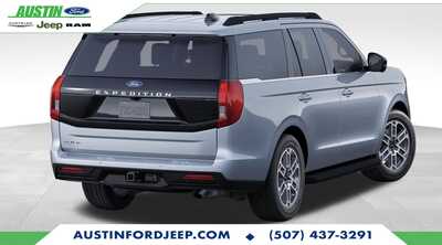 2025 Ford Expedition, $72930. Photo 3