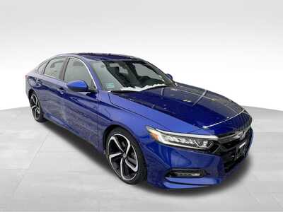 2018 Honda Accord, $18421. Photo 10