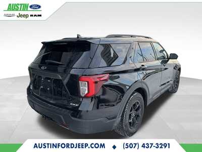 2022 Ford Explorer, $25401. Photo 6