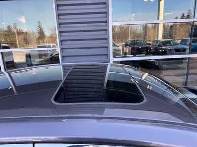 2020 Toyota Camry, $19331. Photo 10