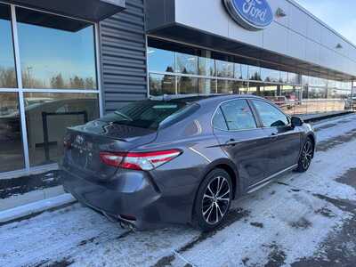 2020 Toyota Camry, $19331. Photo 5