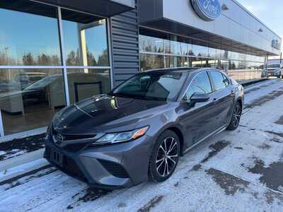 2020 Toyota Camry, $19331. Photo 1