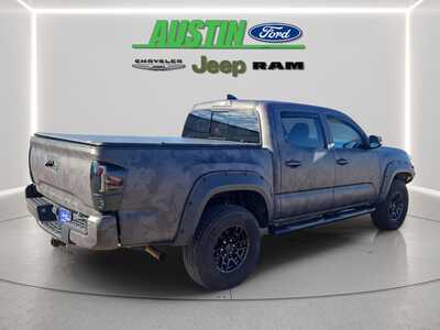 2018 Toyota Tacoma, $26631. Photo 11