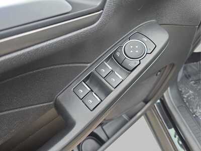 2023 Ford Escape, $23600. Photo 11