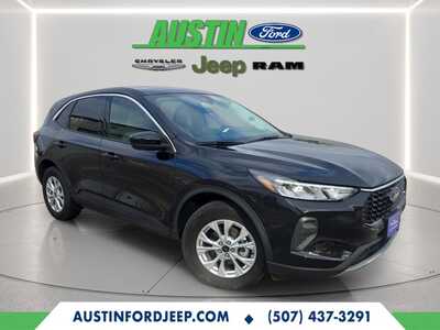 2023 Ford Escape, $23600. Photo 7