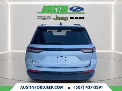 2024 Jeep Grand Cherokee, $25511. Photo 4