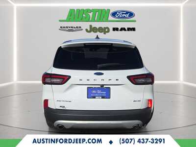 2023 Ford Escape, $23931. Photo 4