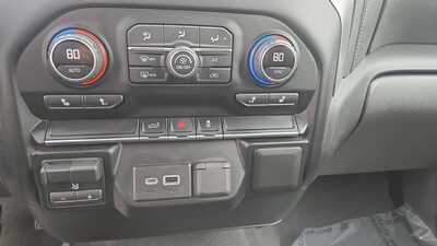 2022 Chevrolet 3500 Reg Cab, $45611. Photo 12