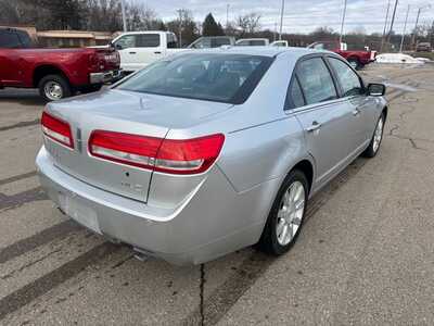 2011 Lincoln MKZ, $10931. Photo 6
