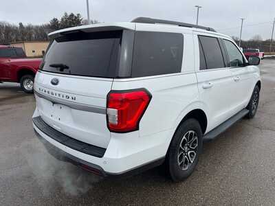 2022 Ford Expedition, $33201. Photo 6