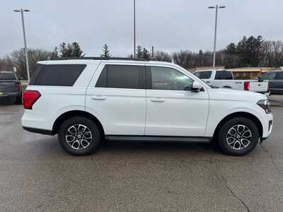 2022 Ford Expedition, $33201. Photo 7