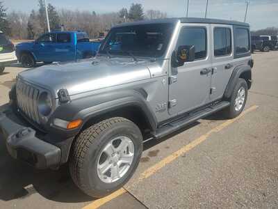 2018 Jeep Wrangler Unlimited, $21656. Photo 1