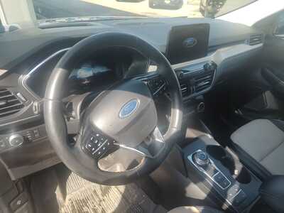 2022 Ford Escape, $25638. Photo 9