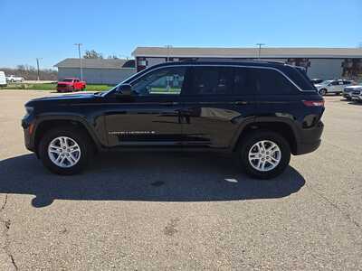 2023 Jeep Grand Cherokee, $26990. Photo 2