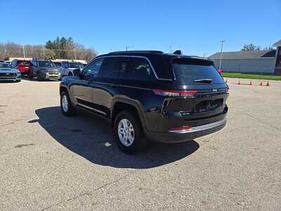 2023 Jeep Grand Cherokee, $26990. Photo 3