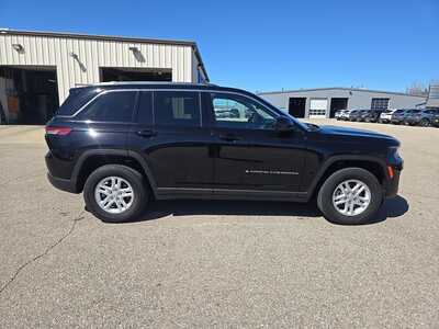 2023 Jeep Grand Cherokee, $26990. Photo 6