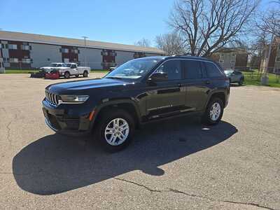 2023 Jeep Grand Cherokee, $26990. Photo 1