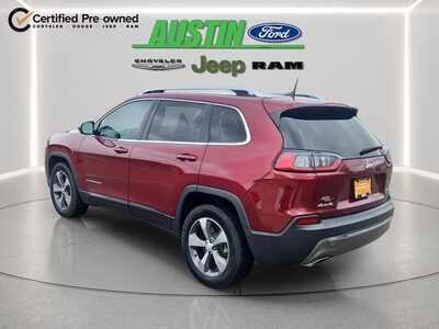 2019 Jeep Cherokee, $17140. Photo 3