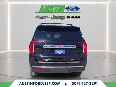 2023 GMC Yukon XL, $44980. Photo 4