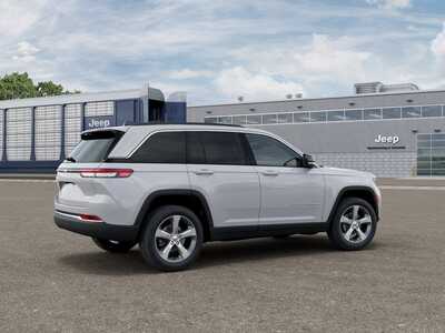 2026 Jeep Grand Cherokee, $48366. Photo 4