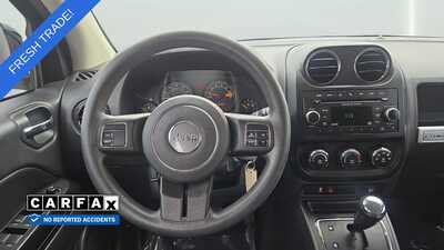 2016 Jeep Compass, $8330. Photo 11