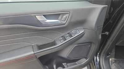 2024 Ford Escape, $25606. Photo 10