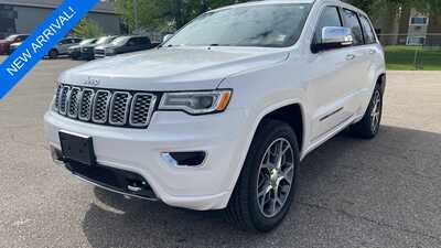 2020 Jeep Grand Cherokee, $25440. Photo 2