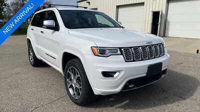 2020 Jeep Grand Cherokee, $25440. Photo 4